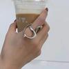 Anillo de diseño europeo y americano con líneas geométricas irregulares, estilo retro de alta gama, combina con todo para mujer.