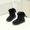 Botas de Nieve Gruesas de Suela Gruesa para Invierno 2026 Noreste Tallas Grandes para Mujer de Caña Media con Terciopelo Grueso Antideslizantes Piel y Piel Integradas Botas Cortas