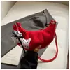 Bolso Nuevo de Moda 2026 con Forma de Cuerno para Mujer, Bolso de Hombro de Nicho Estilo Francés, Elegante Bolso Cruzado, Bolso de Luna Creciente de Alto Valor
