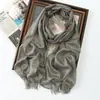 Primavera y Verano Nuevo Bufanda Larga de Color Sólido Rayón Seda Dorada Seda Plateada Bufanda de Seda Brillante Chal Turbante Largo Monocromático para Mujer Venta al por Mayor