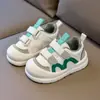 Tênis Esportivo Infantil Sapatos Casuais Meninas Outono Novo Superfície de Couro Impermeável Sapatos para Exterior Meninos Sapatos Individuais Sapatos para Bebê Andador