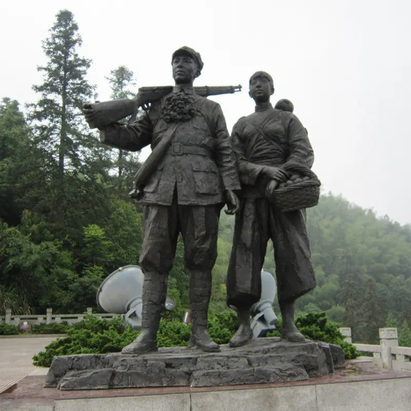 解放军人物铜像