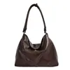 Moda de tendencia transfronteriza versátil bolso de un solo hombro elegante casual para ir al trabajo bolso cruzado cuero de cera de aceite retro bolso de axila con hebilla