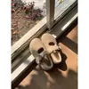 Sapatos Mary Jane franceses de sola macia com estampa de leopardo, couro macio, coleção retrô primavera/outono 2025, camurça, bico quadrado, perfeitos com vestidos, forrados com fleece, sapatilhas da moda