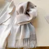Bufanda Cálida de Lana Estilo Nuevo 2026 para Mujer, Bufanda a Cuadros Bloque de Color Otoño e Invierno, Bufanda Larga con Borlas, Lujo Ligero y de Alta Gama