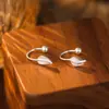 Pendientes Exquisitos y de Moda con Diseño de Hoja para Mujer, Dulces y de Alta Gama, Adecuados para Perforaciones de Oreja, Accesorios para Oreja Estilo Universitario al por Mayor
