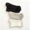 Calcetines Deportivos Casuales de Color Sólido para Otoño e Invierno, Simples y Versátiles, Calcetines de Media Pantorrilla Negros, Blancos y Grises, Anti-Olor, Absorbentes de Sudor, Transpirables para Hombre