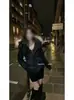 Nueva chaqueta de algodón ajustada estilo coreano para mujer 2026, abrigo de invierno corto blanco entallado con cuello de pelo de mapache