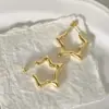 Pendientes de Estrella de Cinco Puntas y Corazón Europeos y Americanos para Mujer, Brazaletes de Oreja Estilo Minimalista, Pendientes Galvanizados de Acero Inoxidable que Conservan el Color