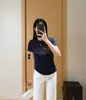 Camiseta Casual Retro Americana com Estampa de Letras de Manga Curta com Design nos Ombros e Top Slim Fit para Mulheres Primavera M0310D