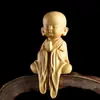 Adornos de Monje Pequeño Colgantes de Boj Talla en Madera Maciza Lindo Monje Pequeño Artesanía de Madera Accesorios de Escritorio