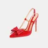 Sandálias de bico fechado com laço para comércio exterior transfronteiriço para mulheres, novos sapatos de salto alto sem salto e bico fino, sapatos de salto únicos elegantes e versáteis