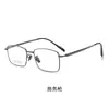 Yitong "6820" Armazón de Lentes de Negocio para Hombre de Titanio Puro, Electrochapado IP, Montura Completa, Ultraligero, para Miopía, Venta al por Mayor en Danyang