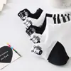 Nuevos calcetines de barco bordados de cebra para mujer Primavera y Verano 2021 Calcetines cortos estilo académico ins Moda coreana Talón tridimensional Calcetines para mujer