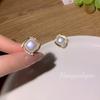 Pendientes de botón cuadrados geométricos con incrustaciones de diamantes, nuevos para otoño e invierno 2021, aguja de plata S925, hebilla de oreja de perla de lujo ligero, pendientes para mujer