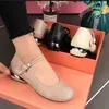 Zapatos de mujer populares de estilo poco profundo con una sola tira, nuevo modelo de otoño 2026, zapatos pequeños de piel con suela blanda y parte superior suave, tacón bajo, punta redonda, adecuados para madres