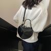 Bolsos transfronterizos para mujer 2025, nuevo bolso cruzado de nicho con textura de alta gama, bolso de corazón, bolso de hombro de exportación, bolsos pequeños.