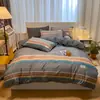 Conjunto de cama de quatro peças em algodão lavado com xadrez fino verde matcha, cores contrastantes, estilo pastoral fresco, para estudantes, uso doméstico, todas as estações, lençóis de tecido escovado