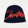 Gorro de Punto Jacquard Otoño e Invierno Americano para Hombres y Mujeres con Letras, Caliente Protección para Orejas, Gorro Frío sin Visera, Versátil Gorro de Lana Hip-Hop Callejero