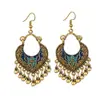 Aretes de Estilo Exótico de Venta Caliente Retro Literario Clásico Dignificado Ganchos para la Oreja Versátil Hueco Moda Borla Colgantes