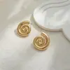 Nuevos pendientes de caracol en espiral de diseño nicho, pendientes tridimensionales vintage con forma de caracol, pendientes transfronterizos al por mayor