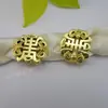 Accesorios de joyería DIY, colgante auspicioso con forma de murciélago hueco de color chapado en latón, espaciador con cuentas en forma de T, venta al por mayor