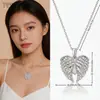 Colar Popular de Asas de Anjo Europeu e Americano, Aço Titânio, Luxo Leve, Totalmente Cravejado, Pingente Abrível, Sensação Personalizada de Alto Padrão, Joia de Exportação