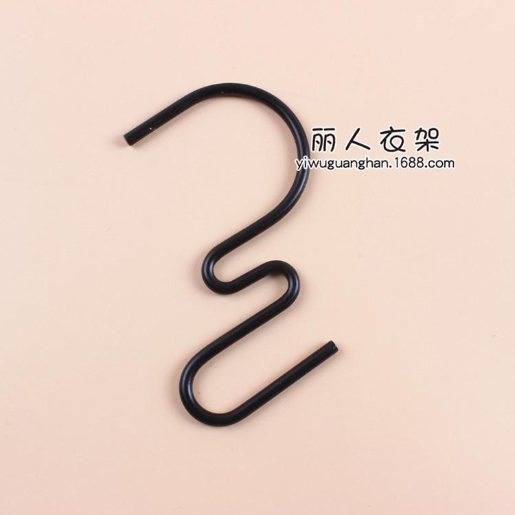 新款5.8黑色牛仔裤挂