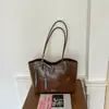 Bolso Minimalista Transfronterizo de Moda y Único para Mujer Otoño 2026 Nuevo Bolso Tote de Moda Bolso de Hombro de Nicho