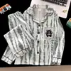 Nuevo Estilo de Primavera y Otoño para Niñas, Manga Larga, Pantalón Largo, Dibujos Animados, Ropa de Casa Cómoda con Cuello de Muñeca y Diseño de Algodón Nube, Conjunto Padre-Hijo