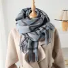 2024 Novo Cachecol Xadrez Quente de Imitação de Caxemira Unissex Moda Outono e Inverno Cachecol Versátil com Franjas