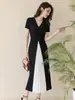 [Em Estoque] Novo Estilo Verão 2026 Vestido Feminino Estilo Francês Manga Curta Decote V Patchwork Comprimento na Cintura Estilo Festa