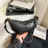 Bolsa de Couro de Chifre de Boi de Alta Qualidade para Mulheres 2026 Novo Estilo Design de Nicho Porta-moedas Bolsa de Ombro Transversal Luxo Leve