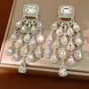 Pendientes Largos de Borla Cuadrada con Diamantes y Tachuelas Plateadas, Pendientes de Lujo Ligero de Gama Alta, Estilo Europeo y Americano Exquisitos y Exagerados Accesorios para Orejas de Nicho
