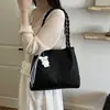 2026 Bolso de Mano Tejido Sintético Estilo Coreano Nuevo para Mujer, Gran Capacidad, Bolso de Hombro Único para el Trabajo, Bolso de Mano Versátil de Gama Alta