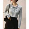 Suéter de Punto Trenzado Estilo Universitario Francés 2026 con Cuello Polo Bordado, Nuevo Top de Contraste de Color Vintage de Alta Gama Otoño/Invierno para Mujer