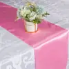 Camino de Mesa de Satén Transfronterizo en Rojo, Color Sólido con Puntada de Borde, Camino de Mesa Rojo de Lujo Ligero para Bodas, Estilo Americano Vintage con un Toque de Alta Gama