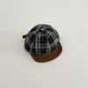 Gorra de béisbol de estilo coreano a cuadros con visera suave, gorro de otoño e invierno para bebé, sombrero de sol para lactantes, gorro infantil a prueba de viento y cálido para niños