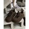Otoño 2026 Nuevo Retro Gamuza Suela Gruesa Aumentador de Altura Modernas Versátiles Deportivas Casuales Zapatos de Tabla Mujer