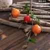 Ramo atado a mano tres cabezas granada rama corta flor artificial fabricante decoración del hogar flor de rosa pared de flores falsas transfronterizo MW10102