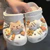 Zapatos de Gato Cocodrilo Accesorios de Dibujos Animados Galleta de Pescado Divertida Hebilla de Zapato Rellena Colgante Superior Extraíble Hebilla Decorativa