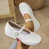 Comercio exterior hueco 2025 transfronterizo cómodo verano deportivo casual para mujer talla grande hebilla punta redonda perforados zapatos modelo nuevo