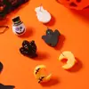 Europa y Estados Unidos nuevos 3 pares de traje divertido de dibujos animados Halloween resina muñeco de nieve fantasma pendientes pendientes traje de cartón