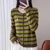 Cardigã de Tricô Listrado Cruzado Feminino Outono Novo Gola Redonda de Botão Único Casaco Suéter Solto Versátil Emagrecedor Peça de Roupa Externa