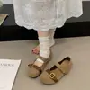 Coleção Outono 2026: Sapatos Mary Jane Femininos com Salto Escondido, Detalhe de Fivela Retrô, Salto Grosso e Design de Bico Baixo