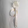 Un Cepillo para Ollas de Lufa con Mango Largo para Uso en la Cocina, Especializado en Eliminar Manchas Sin Dañar la Olla ni Ensuciarse las Manos, Hecho de Lufa