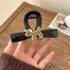Pinza voluminosa para la parte trasera de la cabeza, pinza de garra exquisita de alta gama, tamaño grande para cabello grueso, pinza de tiburón, pinza elegante para recogidos de mujer