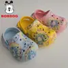 Pantuflas infantiles EVA estilo ligero punta cerrada sandalias para interior y exterior BE20213
