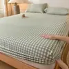 2026 Nueva Clase A Grado Madre e Hijo Estilo Japonés Muji Hogar Sencillo Nube Doble Capa Gasa Sábana Ajustable Juego de Tres Piezas Amigable con la Piel