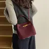 Bolso de Mano de Alta Gama Esmerilado para Mujer 2025 Nueva Moda Versátil Bolso de Hombro para Viajes Cotidianos Otoño e Invierno Retro Bolso Cubo